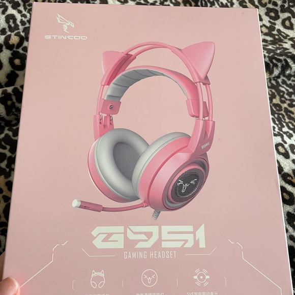 ❌SOLD❌Pink Cat Ears Gaming Headset - Picture 2 of 12
